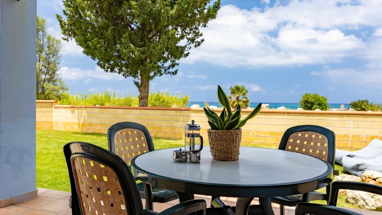 Photo of Outdoor in Polis