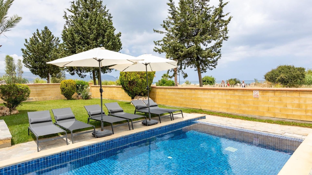 Photo of Outdoor in Polis