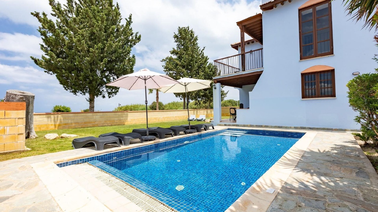 Photo of Outdoor in Polis