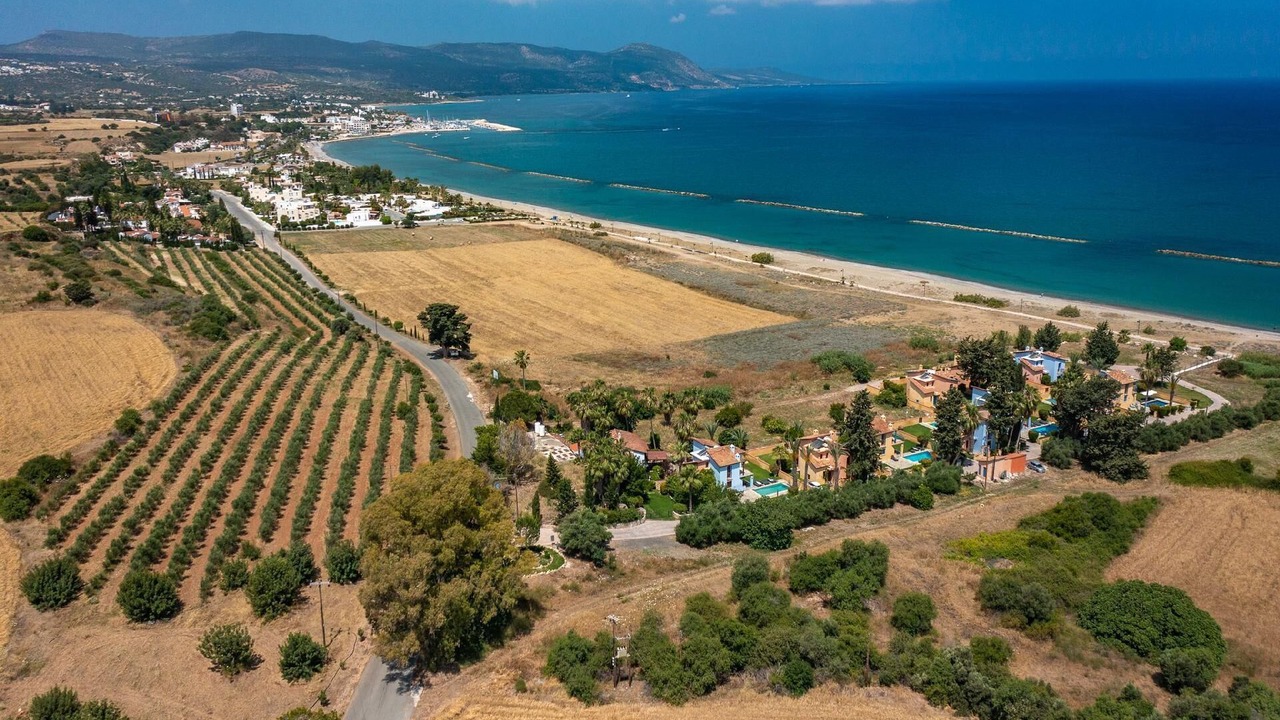 Photo of Outdoor in Polis