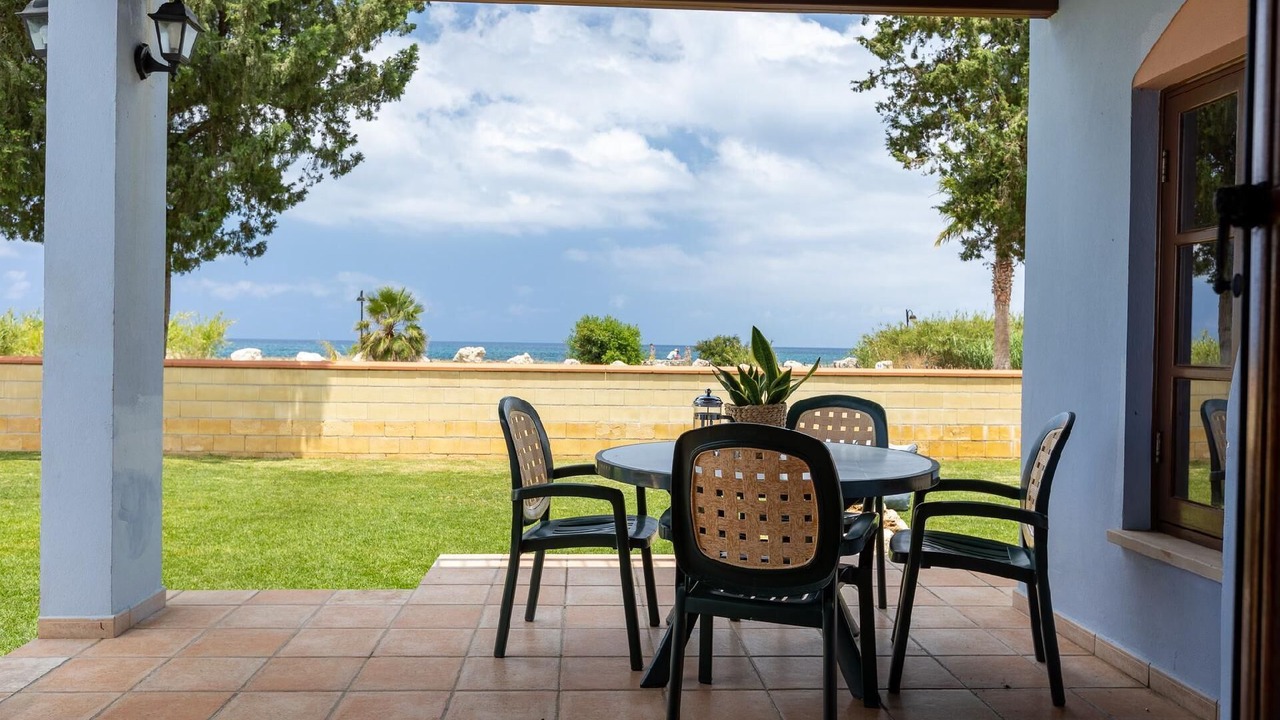 Photo of Outdoor in Polis