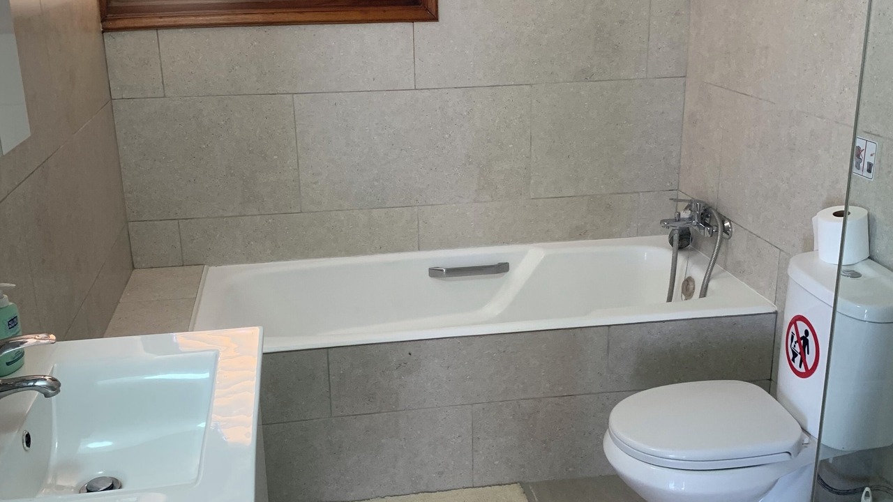 Photo of Bathroom in Lara