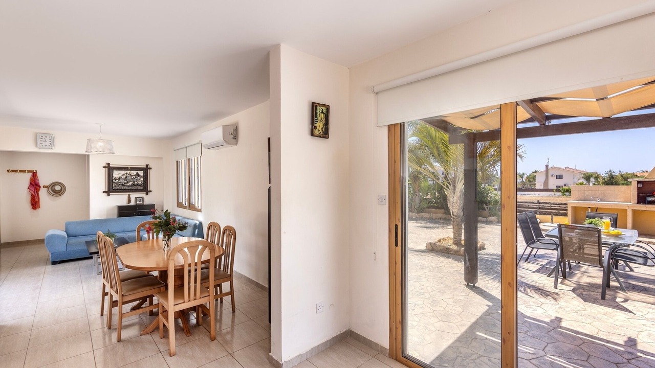 Photo of Livingroom in Ayia Thekla