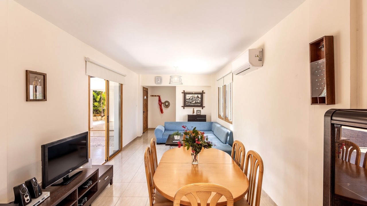 Photo of Livingroom in Ayia Thekla