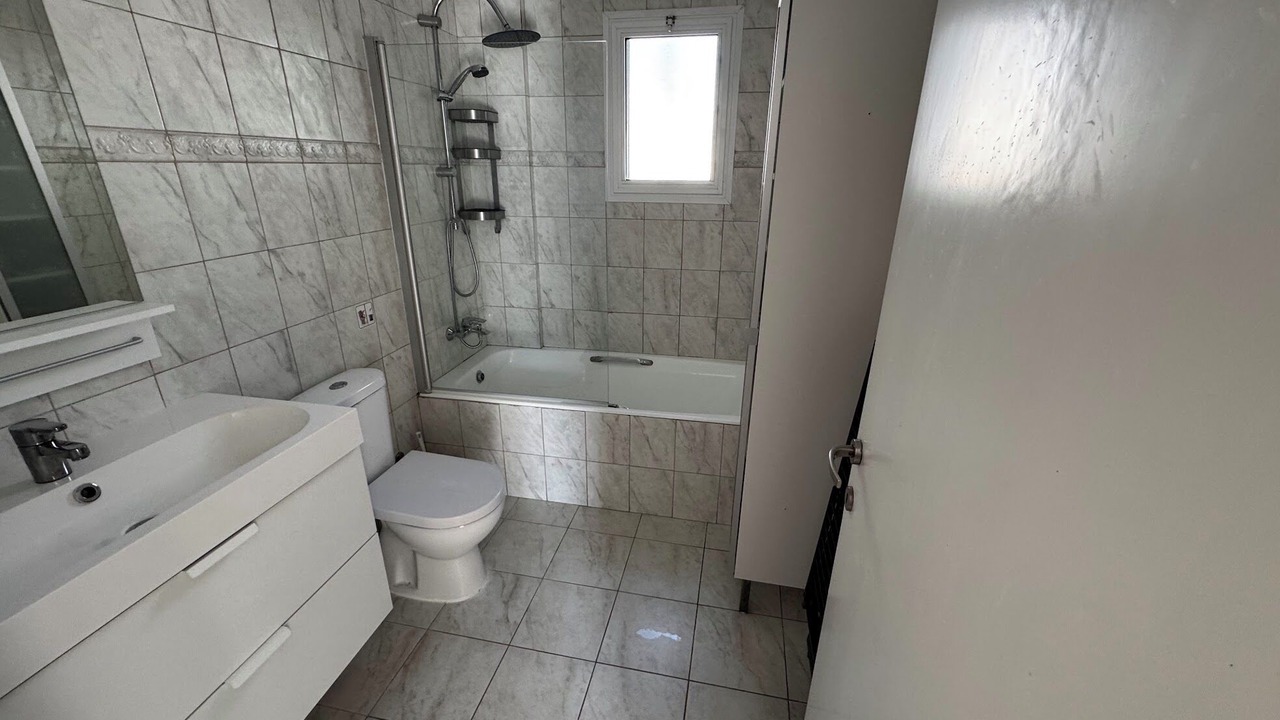 Photo of Bathroom in Polis