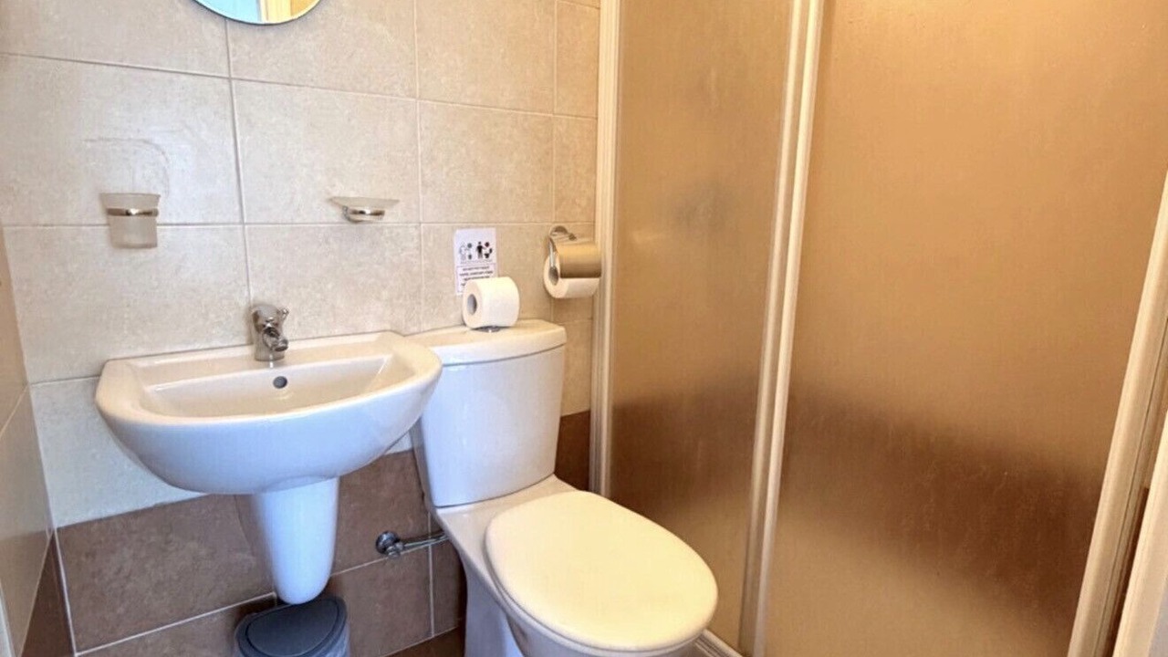 Photo of Bathroom in Pernera