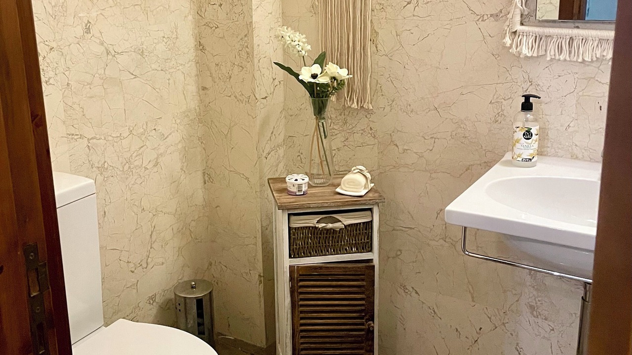 Photo of Bathroom in Oroklini
