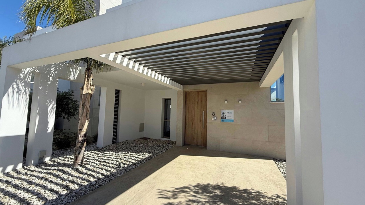 Photo of Outdoor in Kapparis