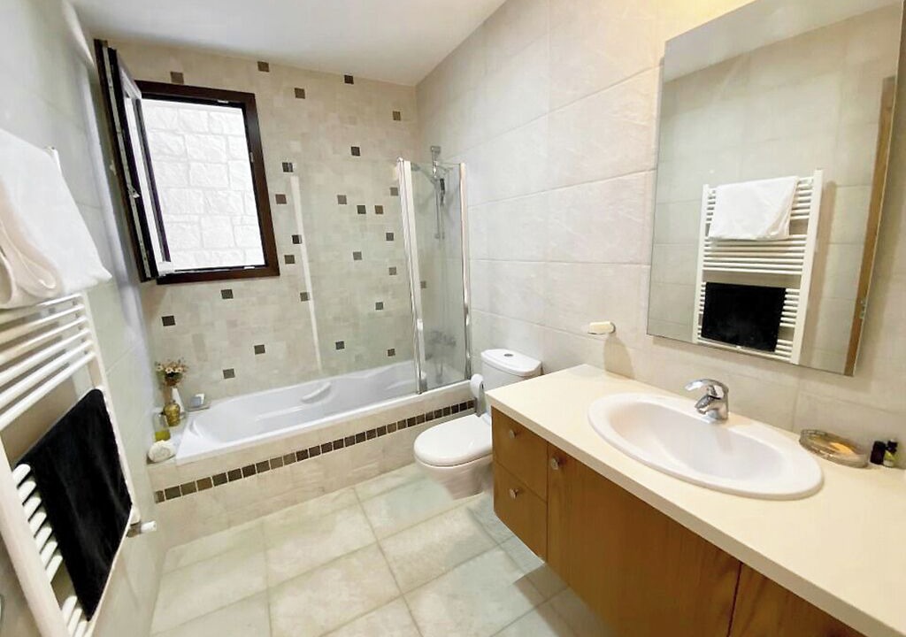 Photo of Bathroom in Kritou Tera