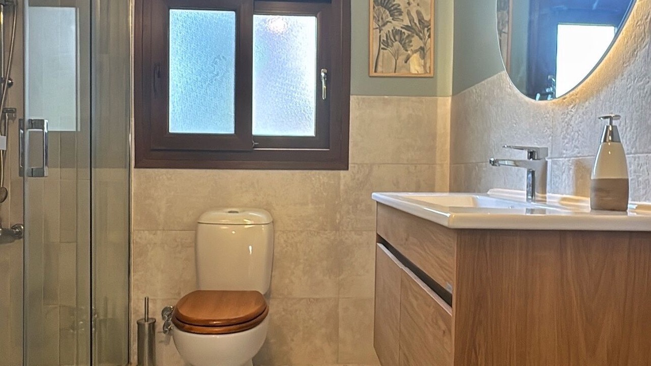 Photo of Bathroom in Karaoglanoglu