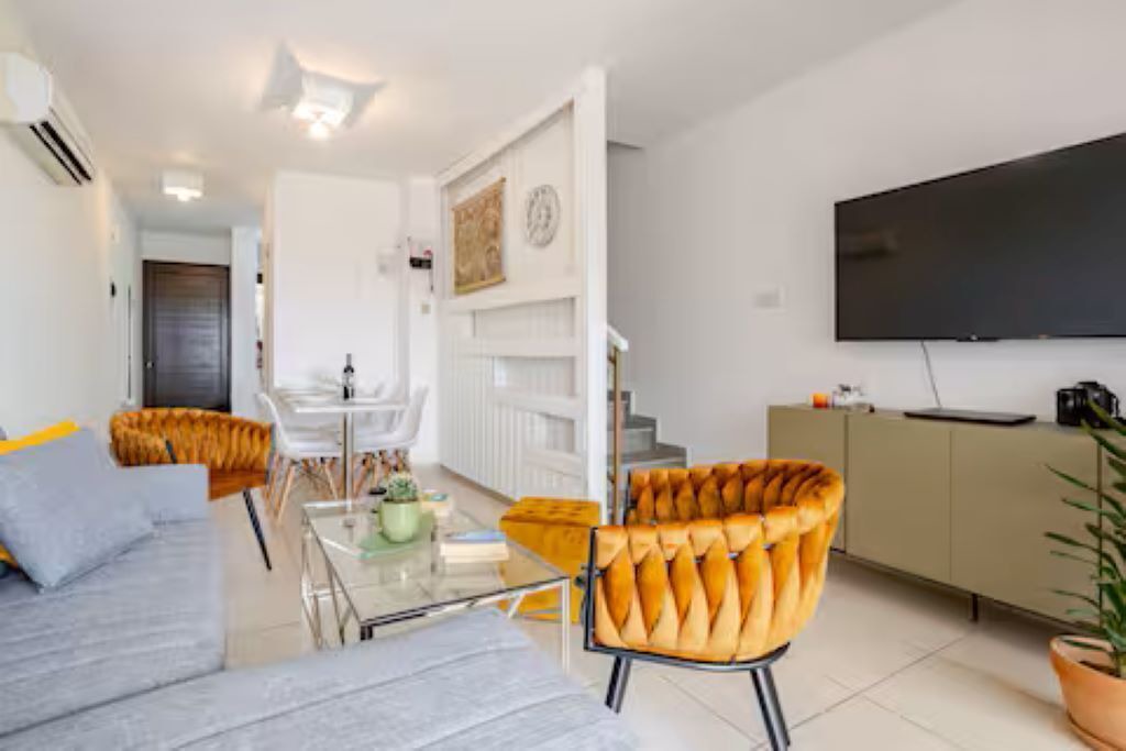 Photo of Livingroom in Tala
