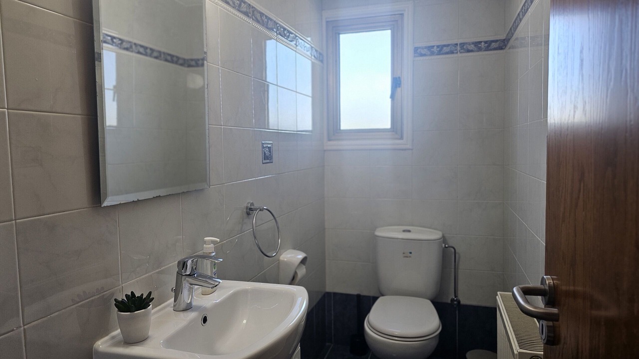 Photo of Bathroom in Egkomi