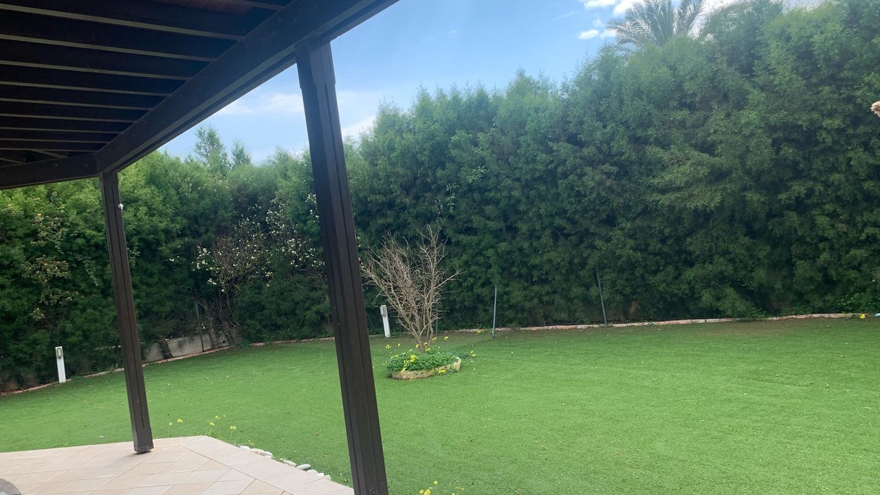 Photo of Outdoor in Meneou
