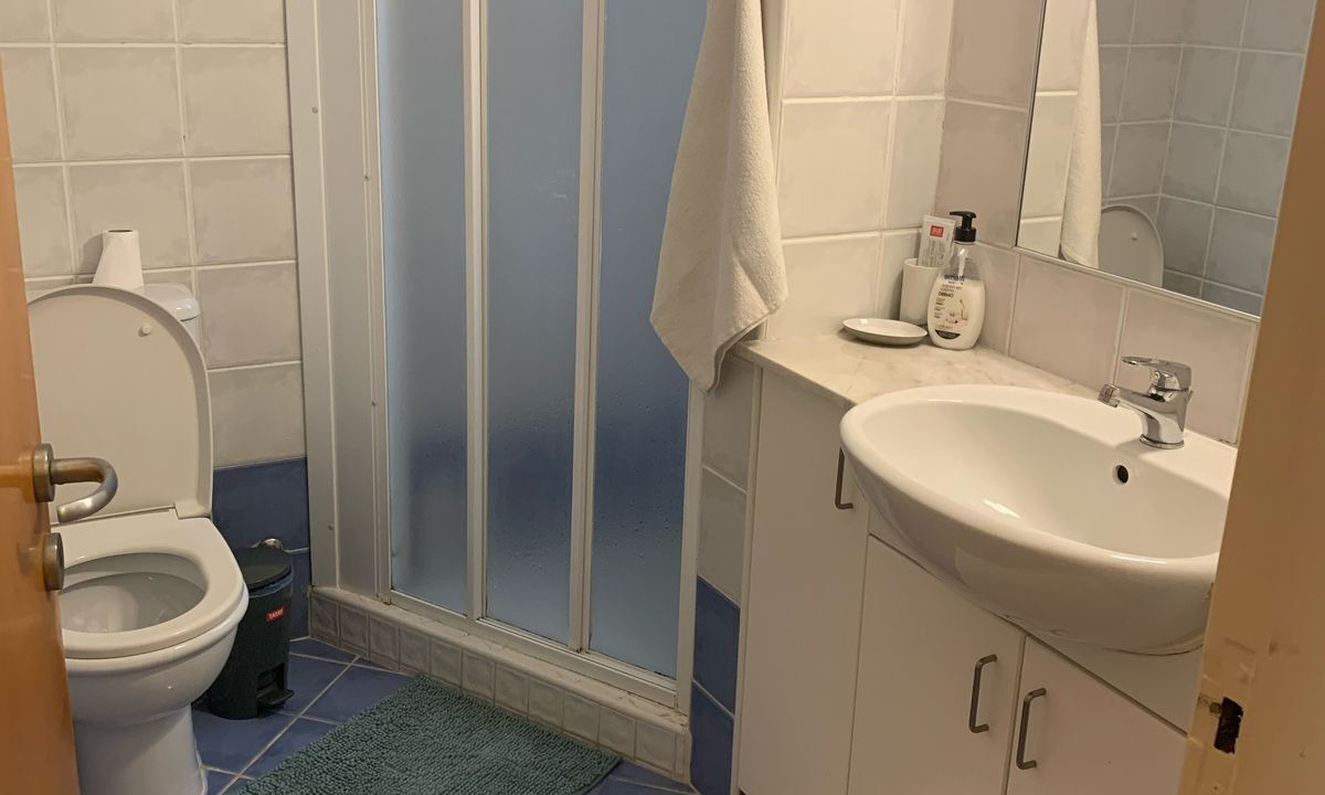 Photo of Bathroom in Meneou