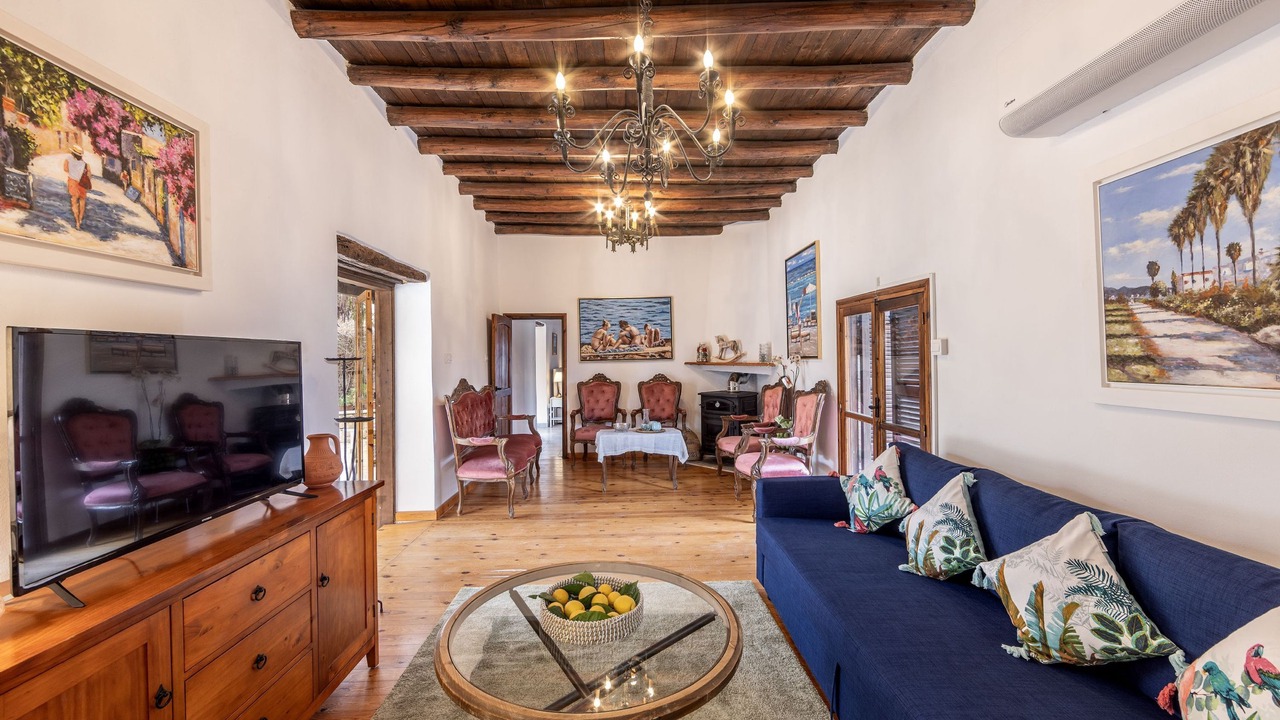 Photo of Livingroom in Pano Arodhes