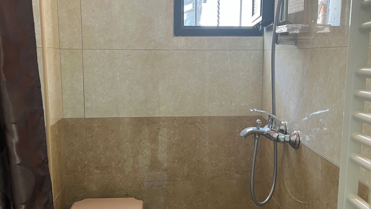 Photo of Bathroom in Platres