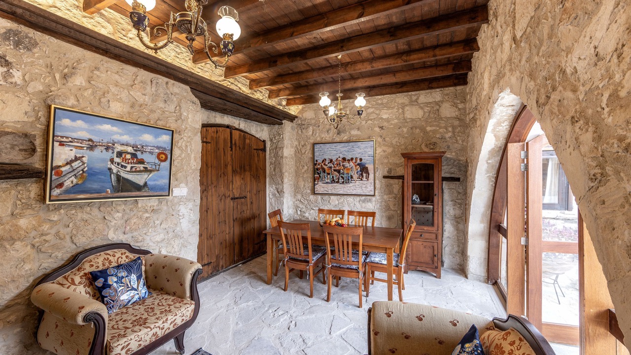 Photo of Others in Pano Arodhes
