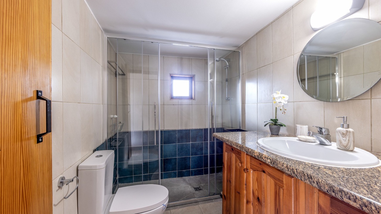 Photo of Bathroom in Pano Arodhes