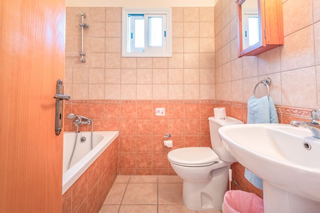 Photo of Bathroom in Polis