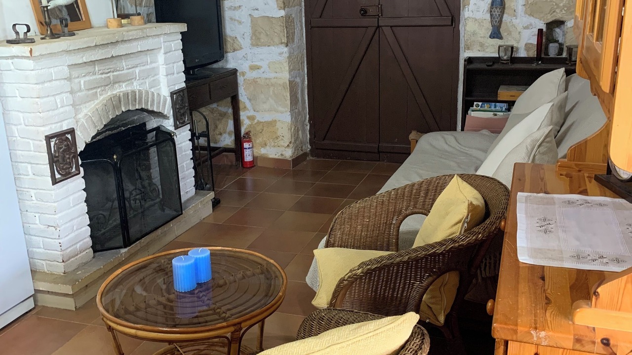 Photo of Livingroom in Latchi