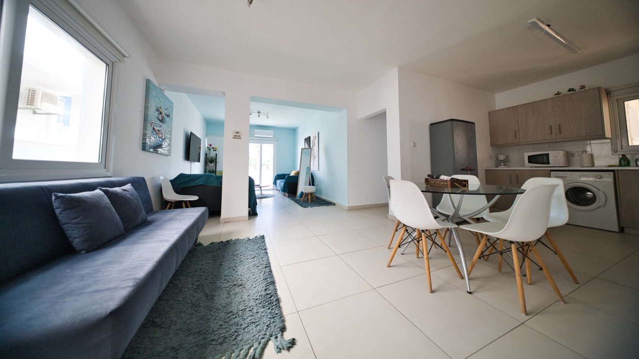 Photo of Livingroom in Larnaca City Centre