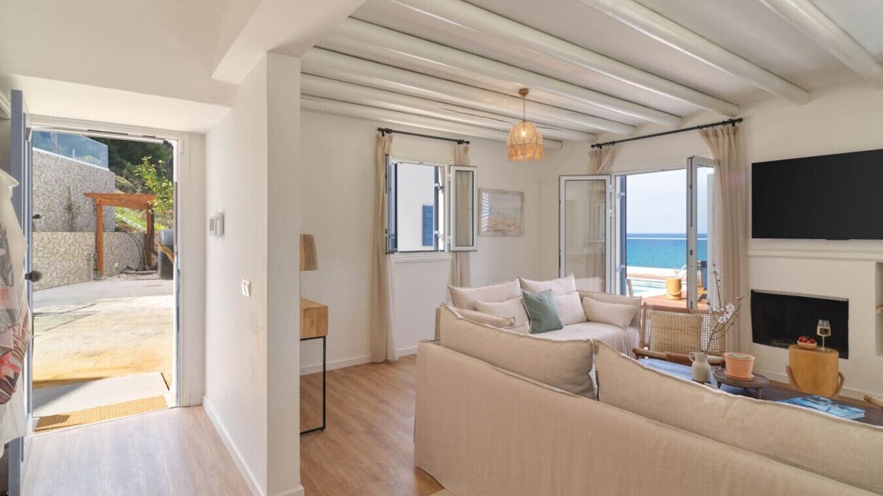 Photo of Livingroom in Pachyammos
