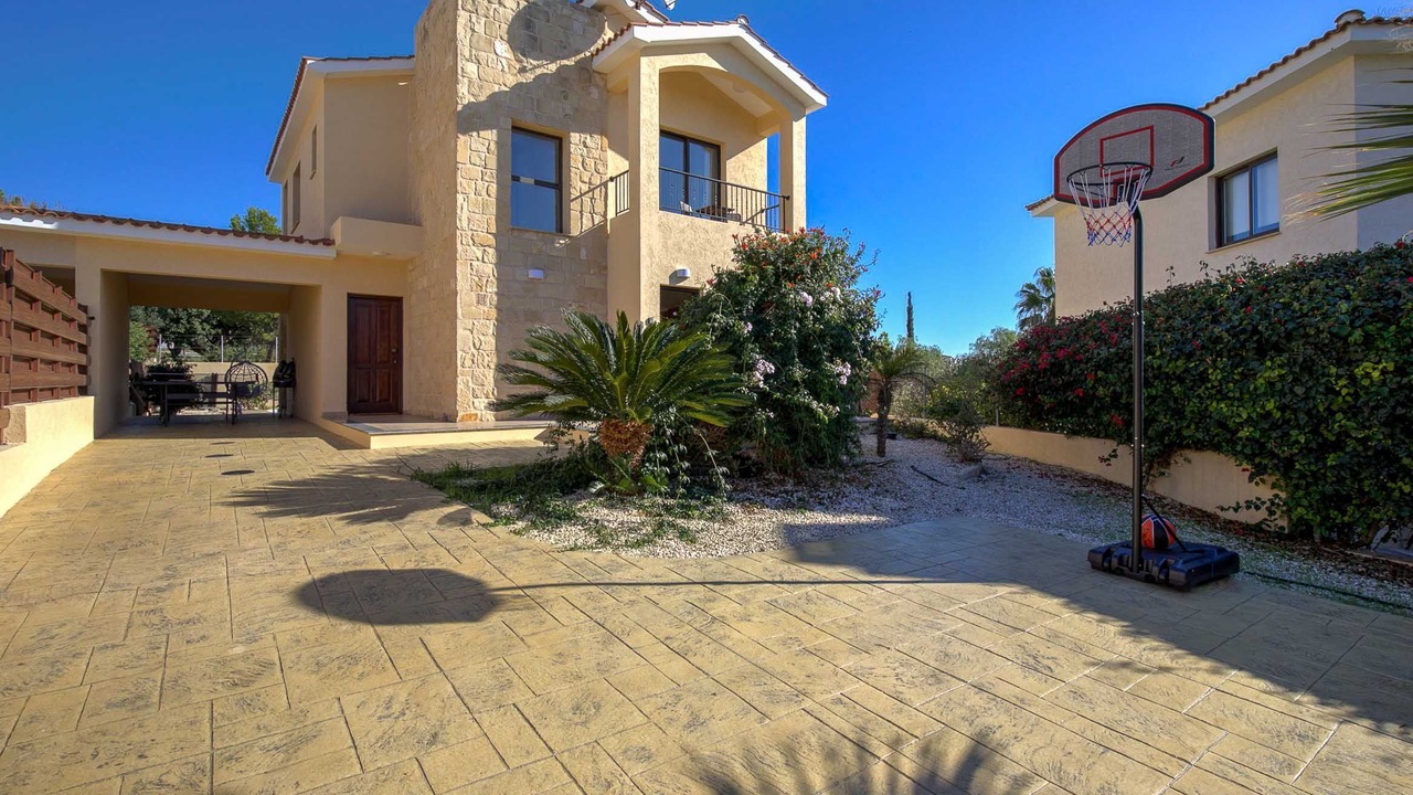 Photo of Outdoor in Kouklia