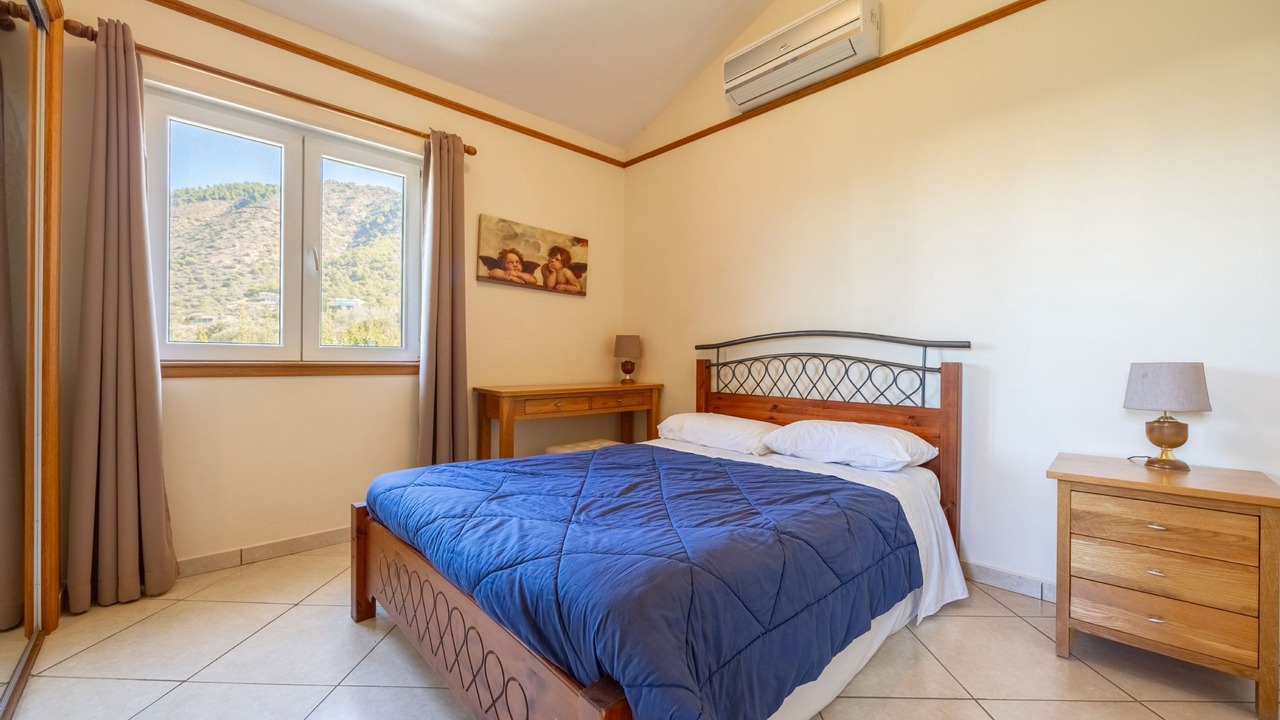 Photo of Bedroom in Pachyammos
