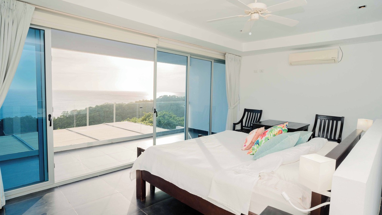 Photo of Bedroom in Pacific Marlin