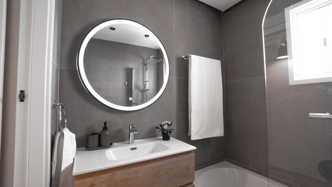 Photo of Bathroom in Neapolis