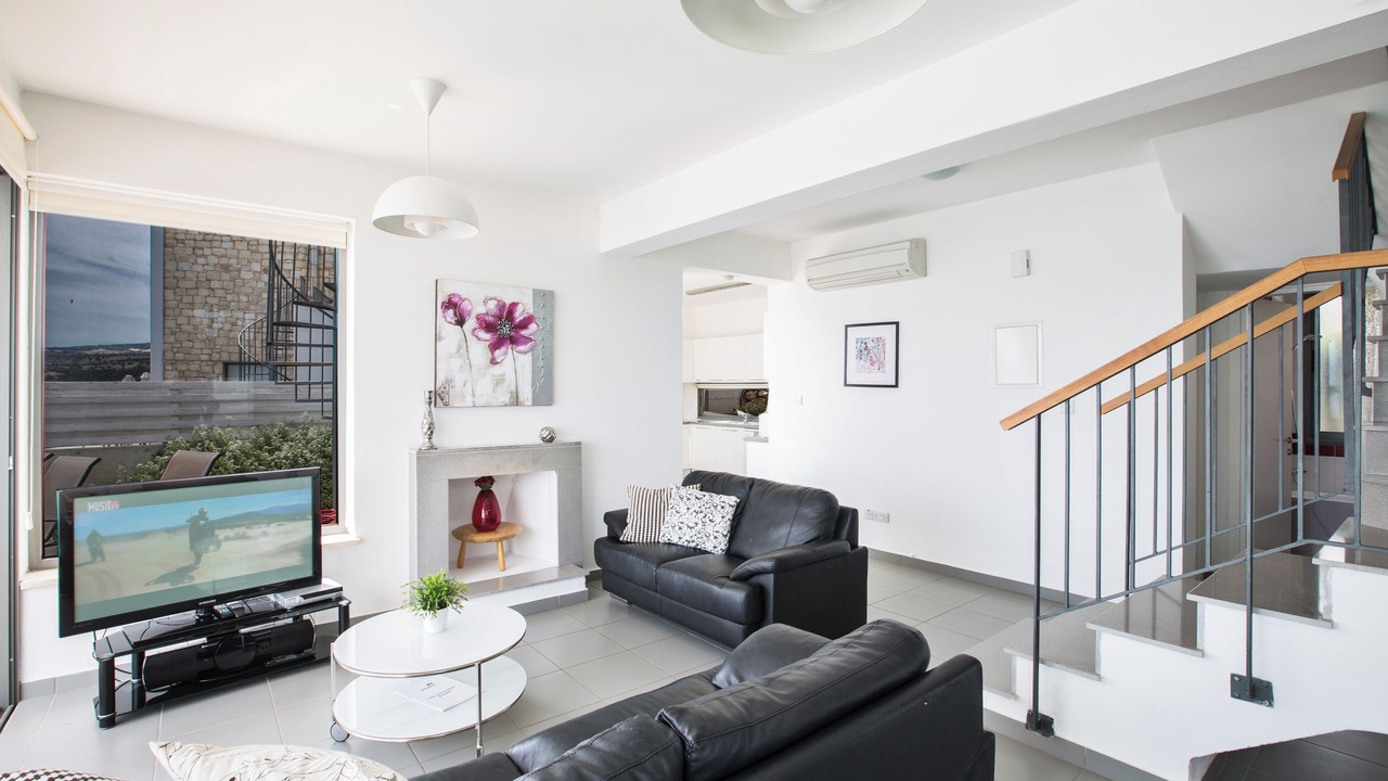 Photo of Livingroom in Latchi