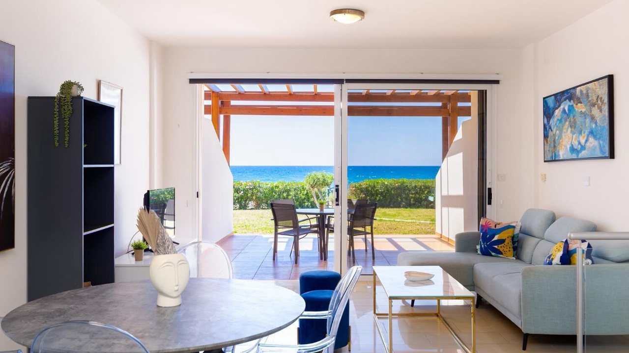 Photo of Livingroom in Latchi