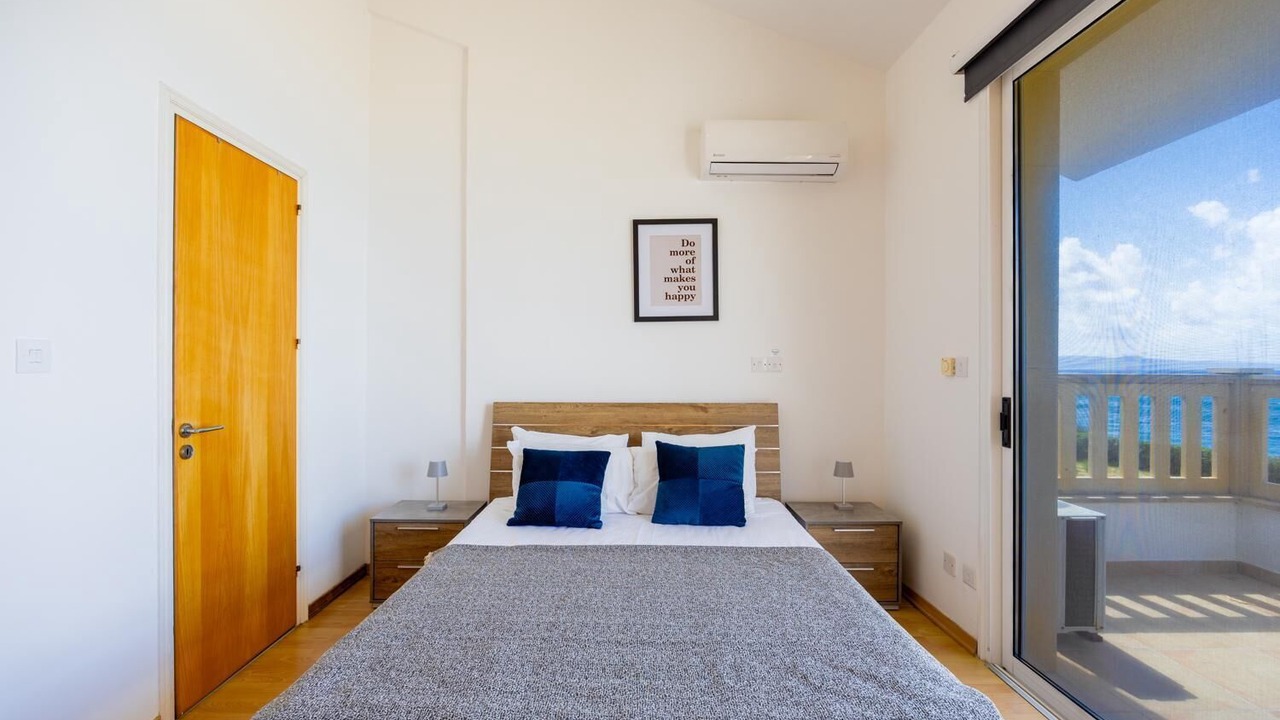Photo of Bedroom in Latchi