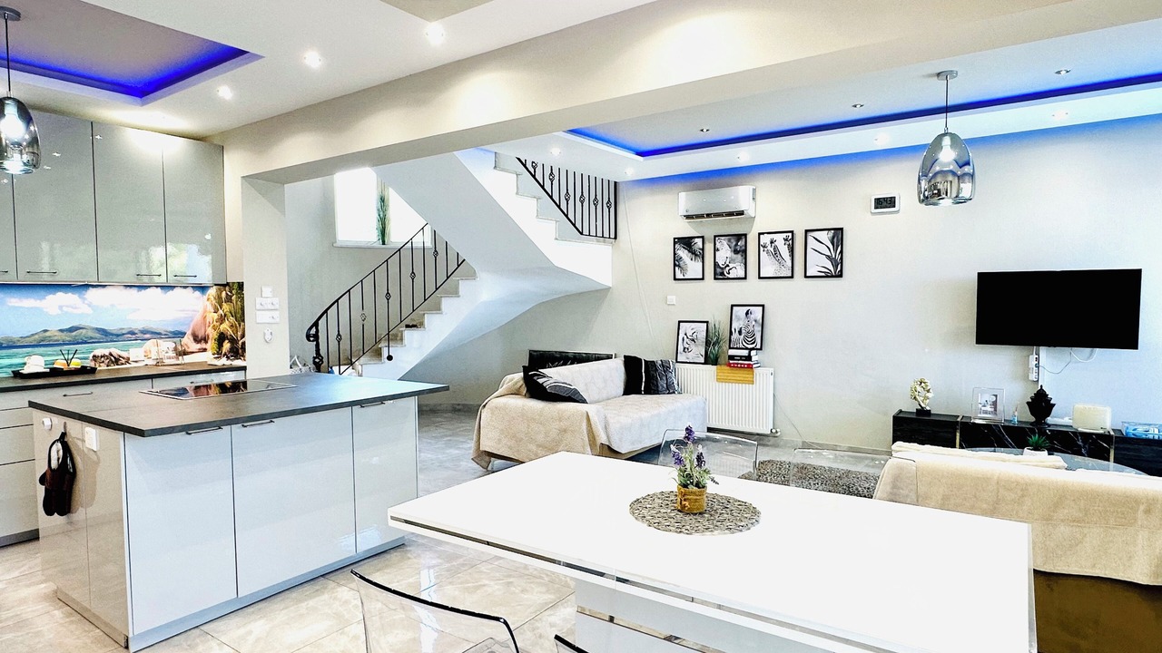 Photo of Livingroom in Pervolia