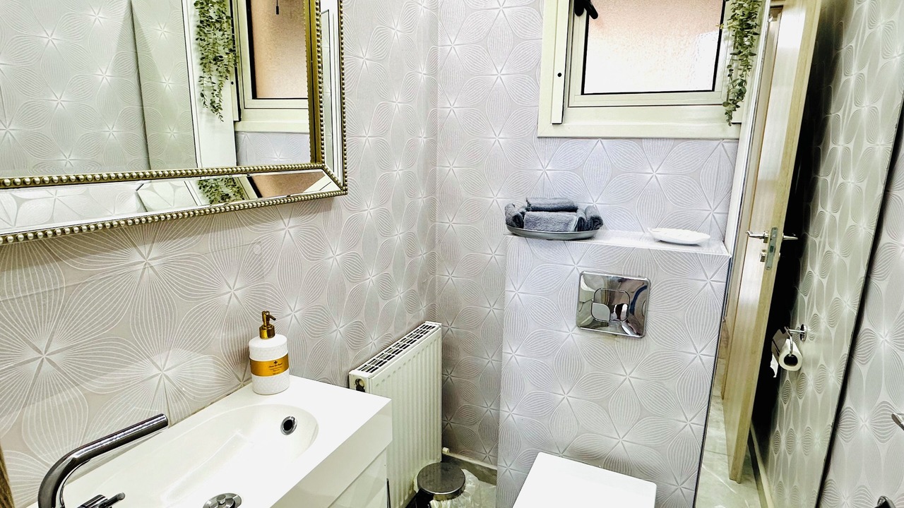 Photo of Bathroom in Pervolia