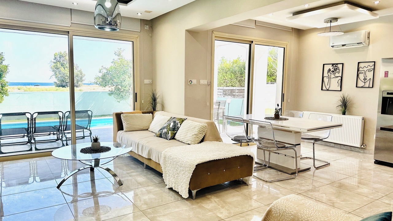 Photo of Livingroom in Pervolia