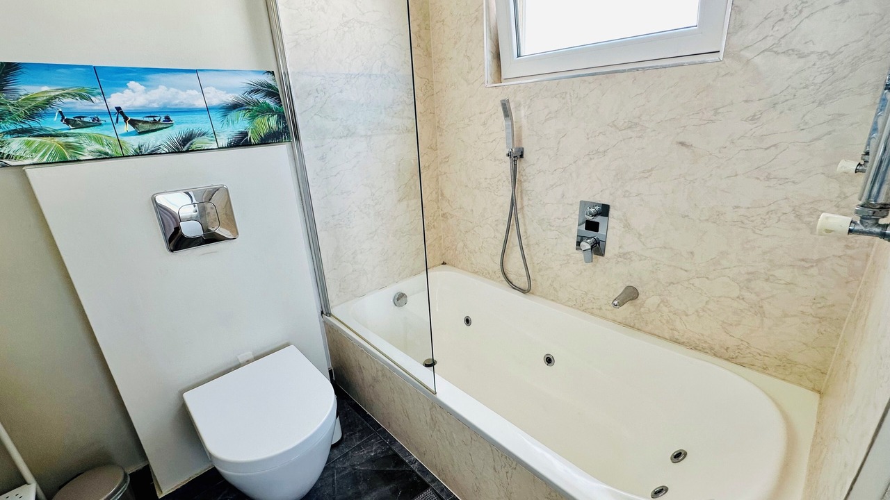 Photo of Bathroom in Pervolia