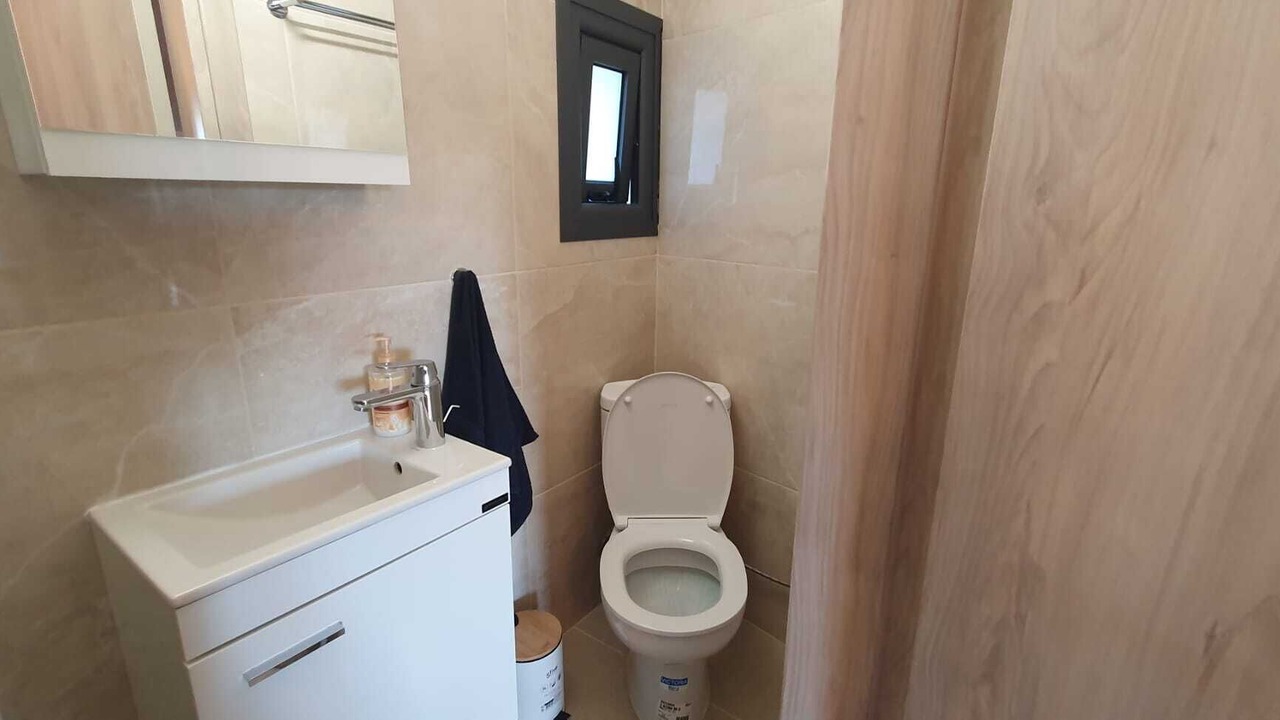 Photo of Bathroom in Pelentri
