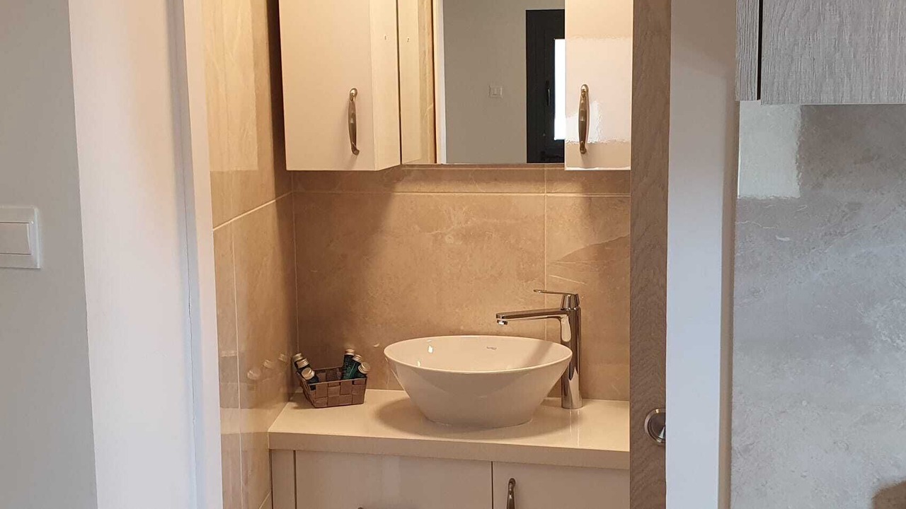 Photo of Bathroom in Pelentri