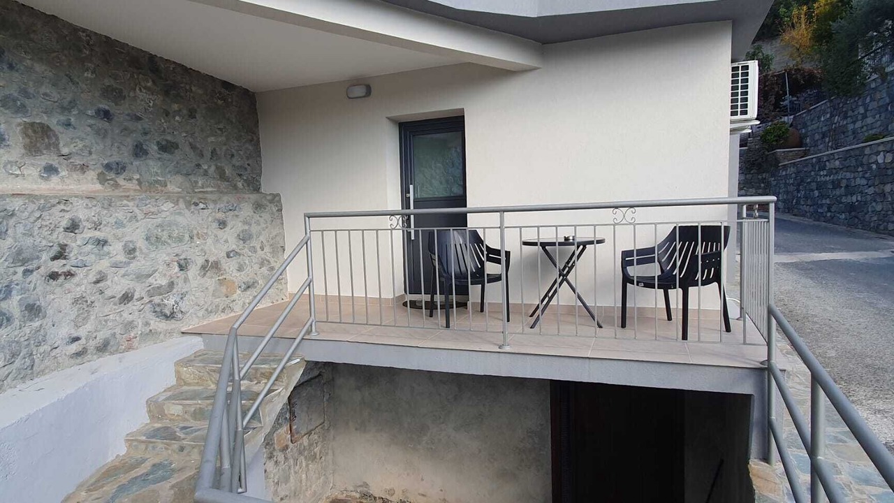Photo of Outdoor in Pelentri