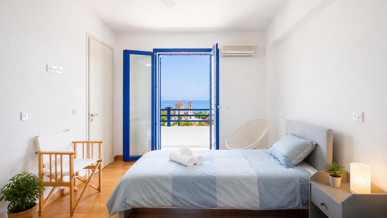 Photo of Bedroom in Pachyammos