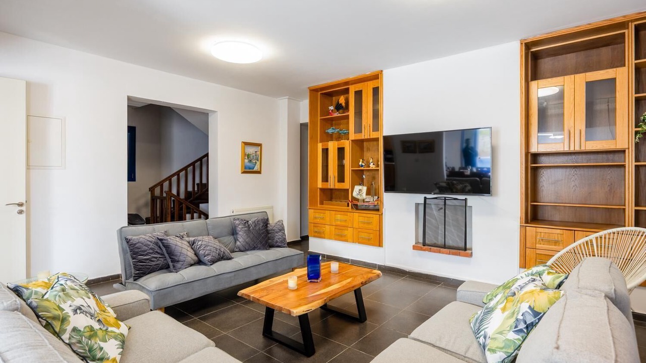 Photo of Livingroom in Pachyammos