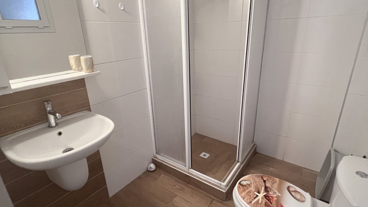 Photo of Bathroom in Trikomo