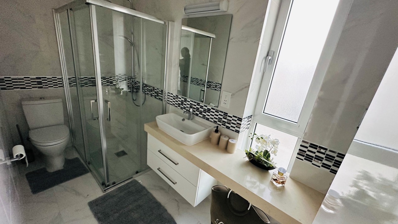 Photo of Bathroom in Geroskipou