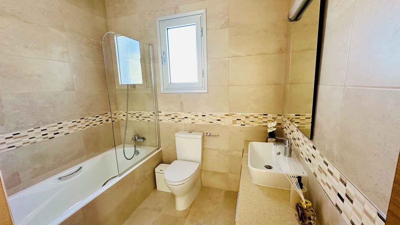Photo of Bathroom in Geroskipou