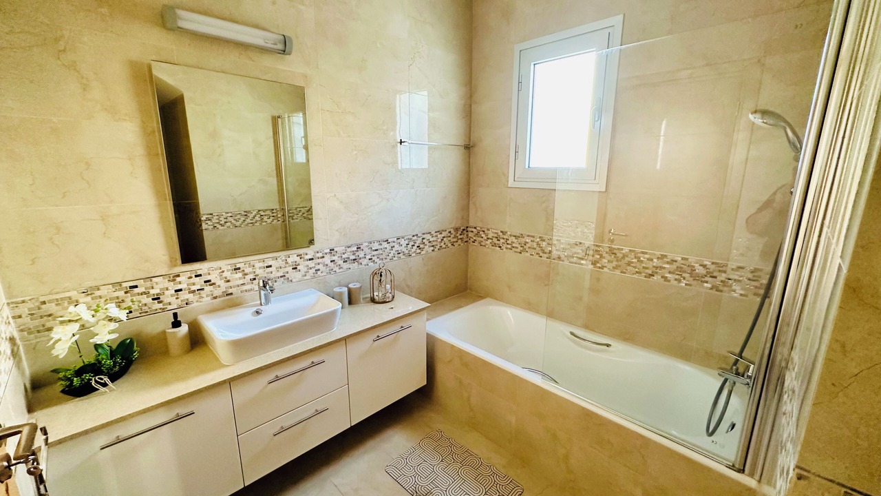 Photo of Bathroom in Geroskipou
