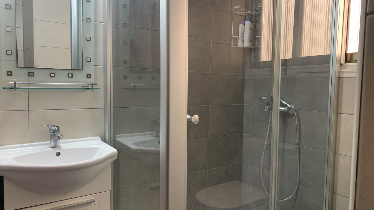 Photo of Bathroom in Pyla