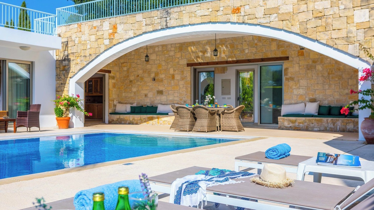 Photo of Outdoor in Giolou