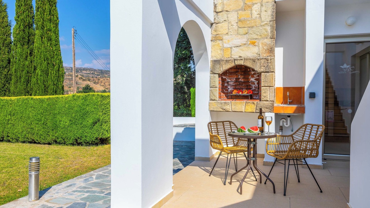 Photo of Outdoor in Giolou