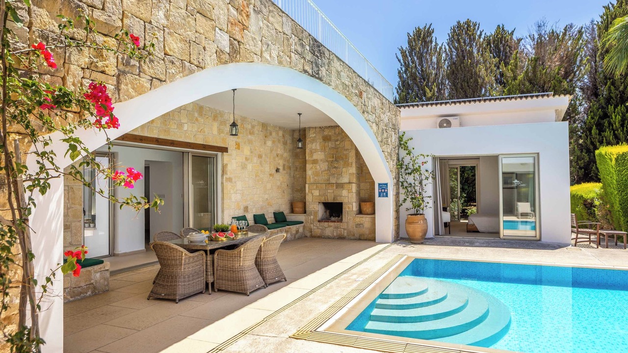 Photo of Outdoor in Giolou